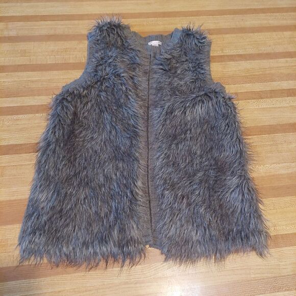 Woman's Small Vest  - Picture 3 of 15